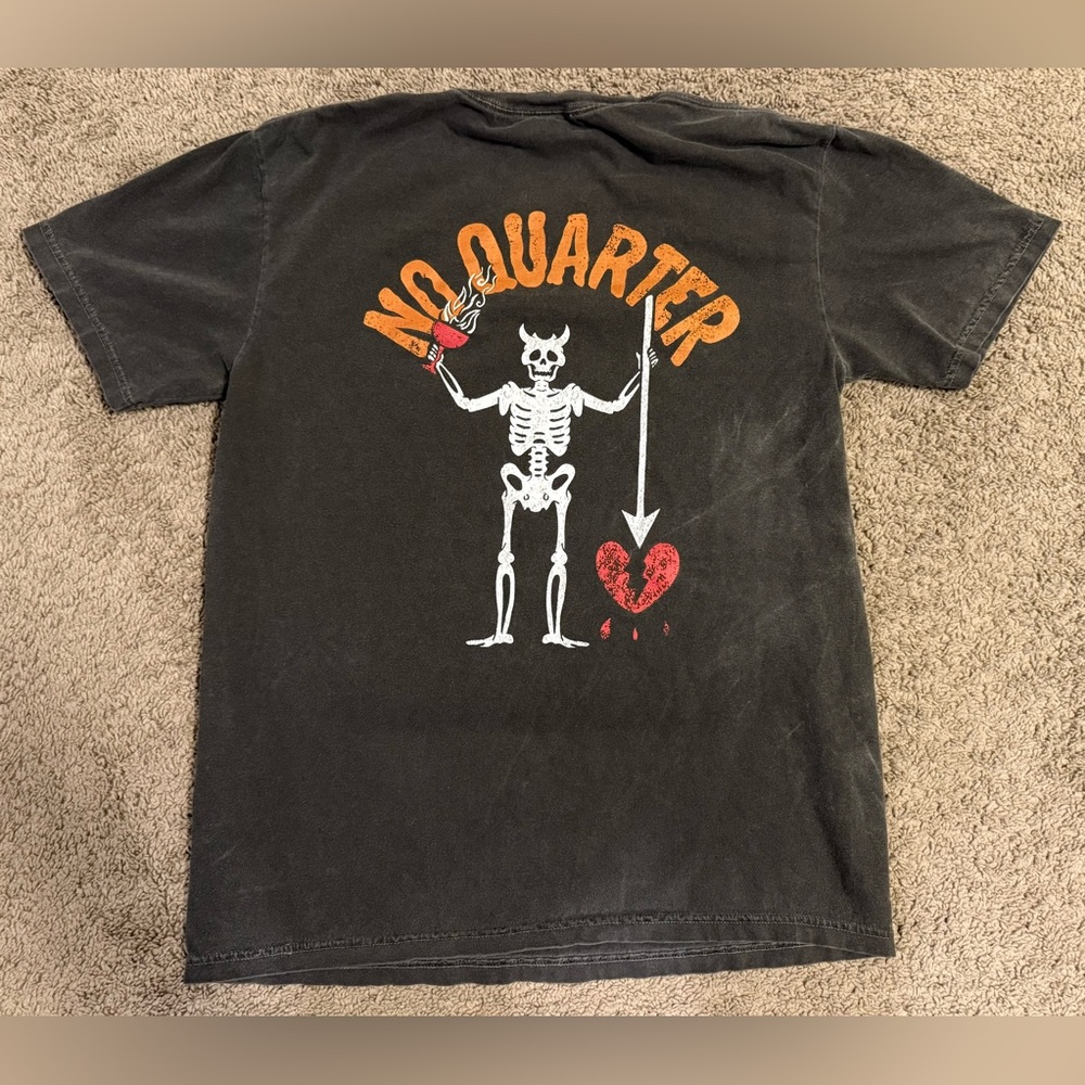COVE USA No Quarter (Limited Edition) T-Shirt, Gray/Distressed Style, Mens Large